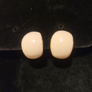 Napier Vintage Elegant Cream Gold Tone Trim Earrings